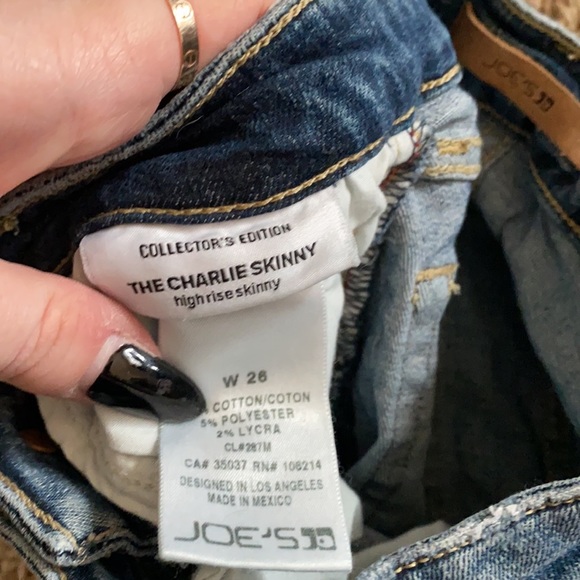 Joe’s Charlie Skinny Jean Size 26 - Picture 4 of 4